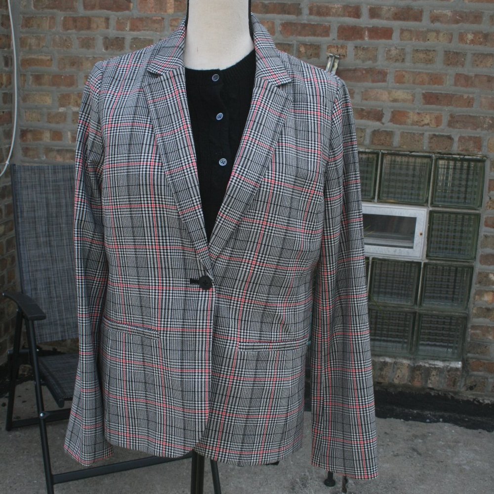 NWOT BLAZER BLACK RED WHITE PLAID SZ 8